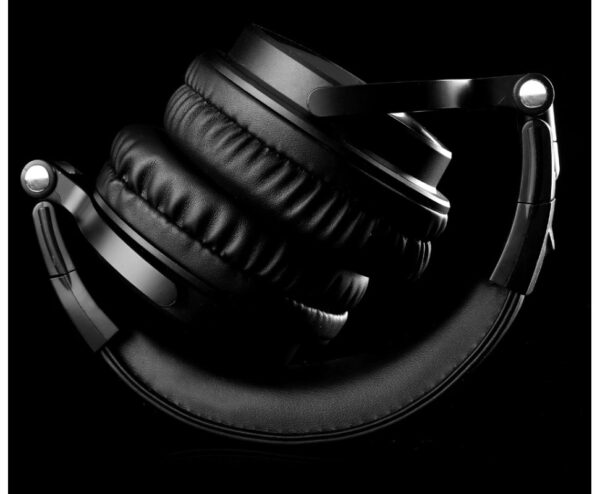 Pro Wireless Bluetooth Headphones - Image 4