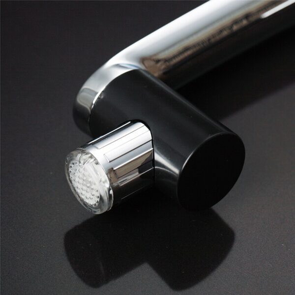 Temperature Sensor LED Bathroom Faucet - Image 4