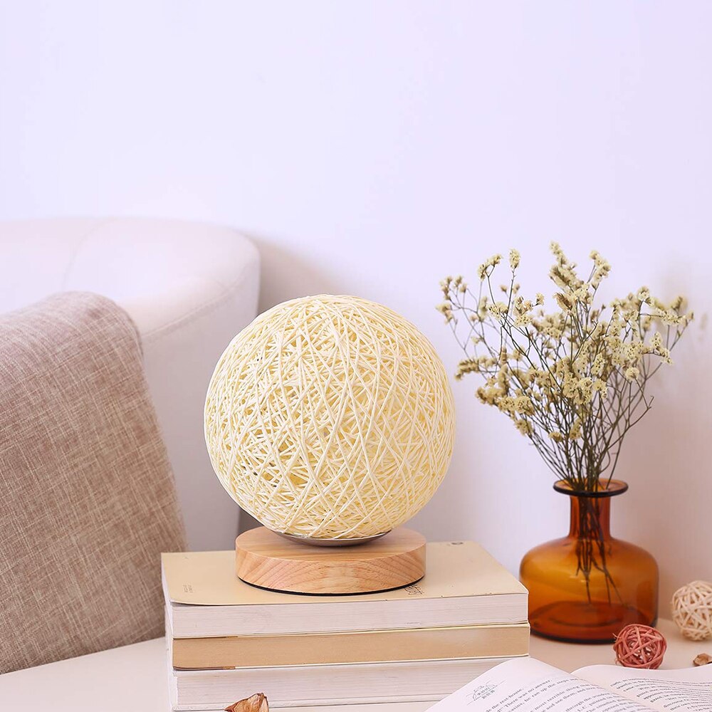 Home Moon Hand-Knitted Lamp