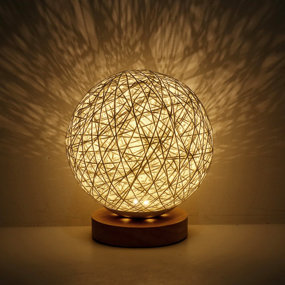 Home Moon Hand-Knitted Lamp