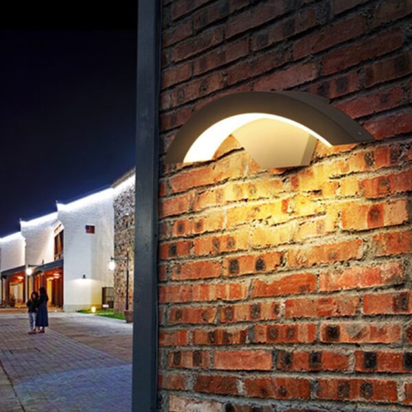 Arc Shaped Outdoor Wall Light - Image 5