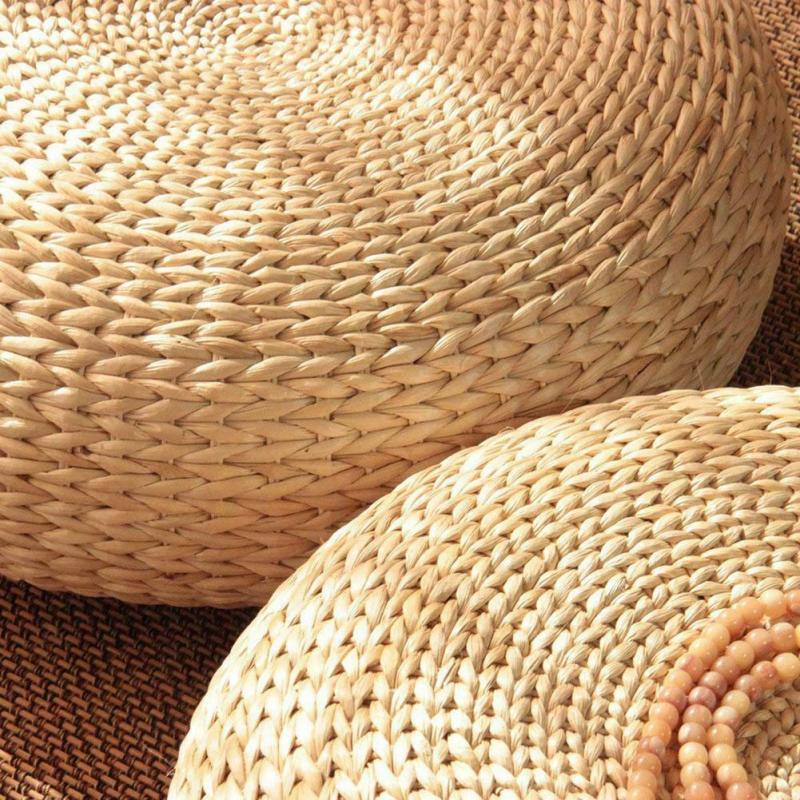 Straw Cushion in Round Shape