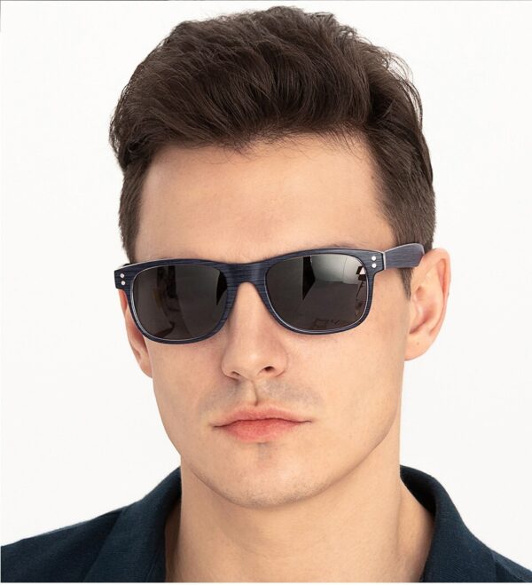 Men's Classic Polarized Sunglasses with Case - Image 5