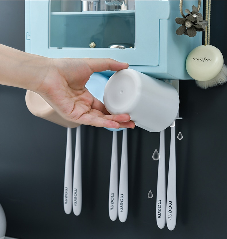 Cozy House Toothbrush Holder