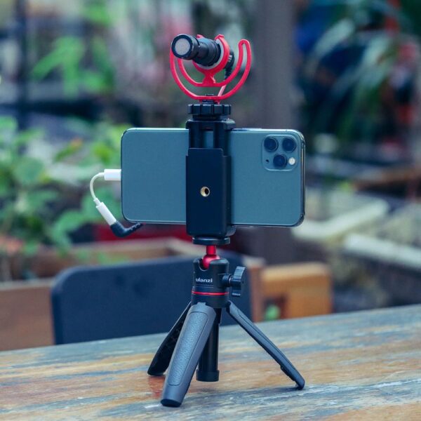 2 in 1 Adjustable Bluetooth Tripod and Selfie Stick - Image 3